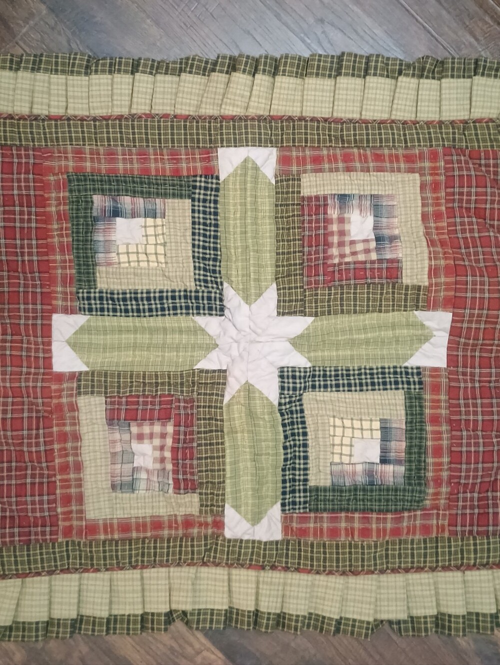 VHC Brands Primitive Patchwork Quilted Pillow Sham 21x27 Log Cabin Star Red Gree